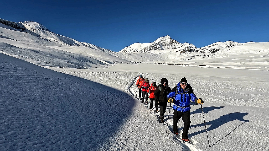 Gordon leading the team out of Hidden Valley