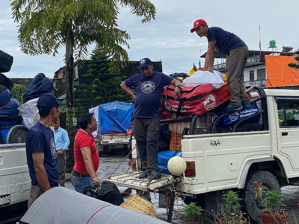 Packing for Himlung