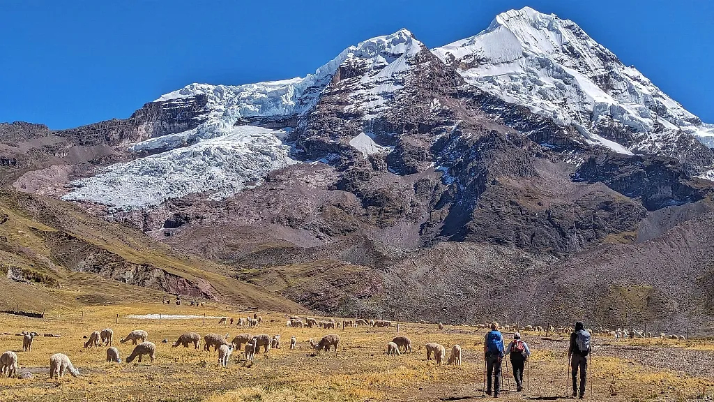 Walking to Ausangate Base Camp