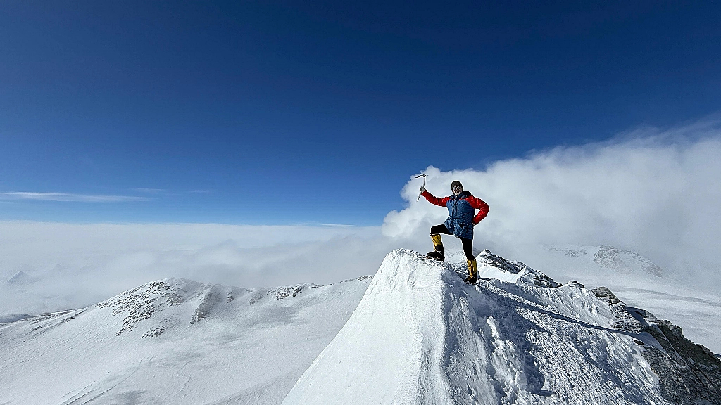 Jon Watt on the summit of Vinson 19 January 2026