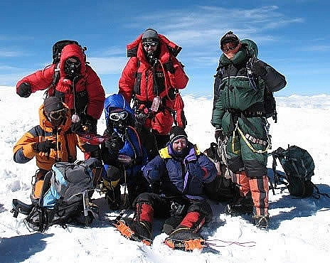 Summit of Cho Oyu, the world\'s 6th highest mountain
