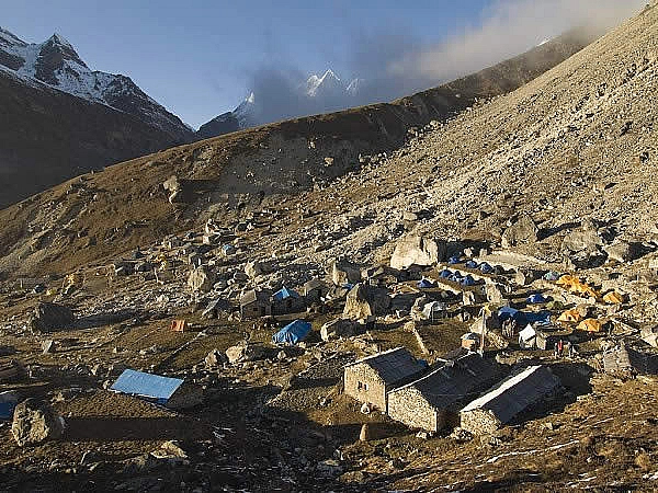 Khare looking towards Kantega