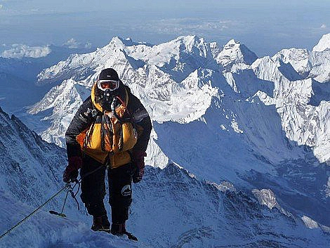 Richard Parks climbing to the summit of Everest 25 May 2011